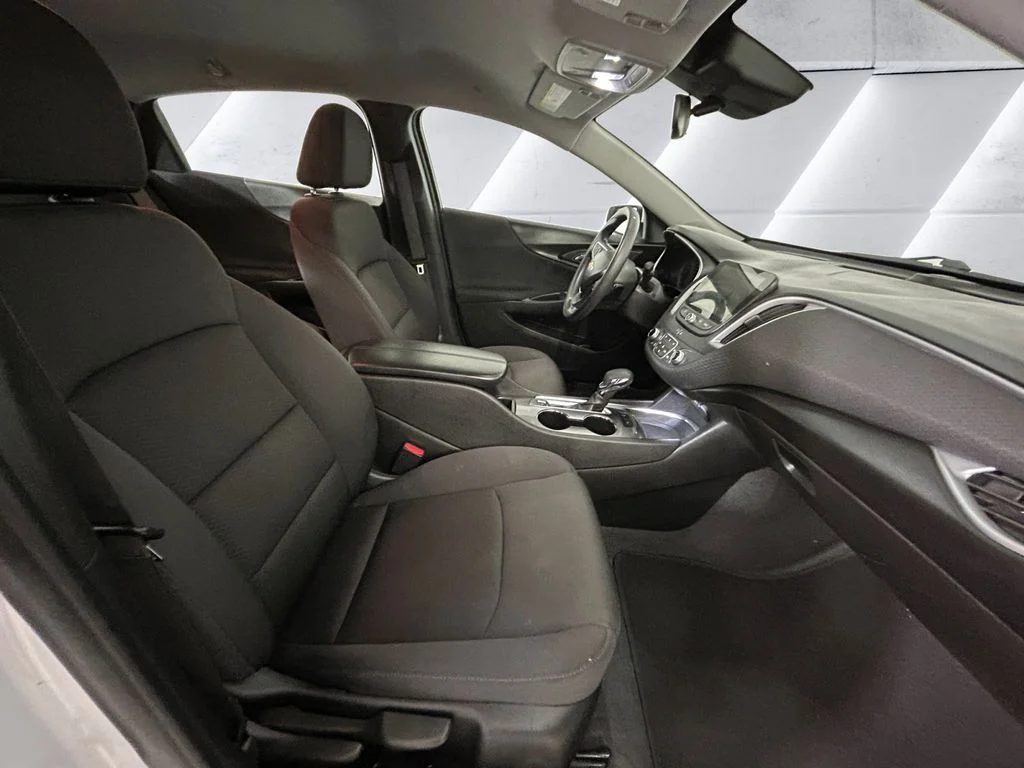 Used 2024 White Chevrolet LT image 13