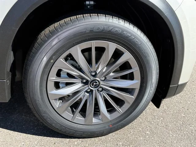2025 Mazda CX-90 Preferred Package - Photo 27