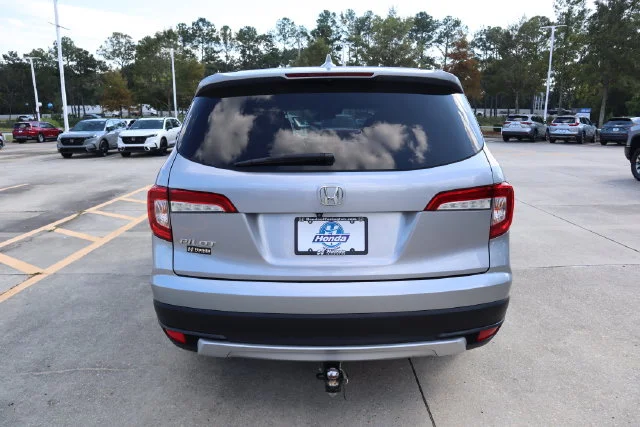 Used 2020 Lunar Silver Metallic Honda EX image 4
