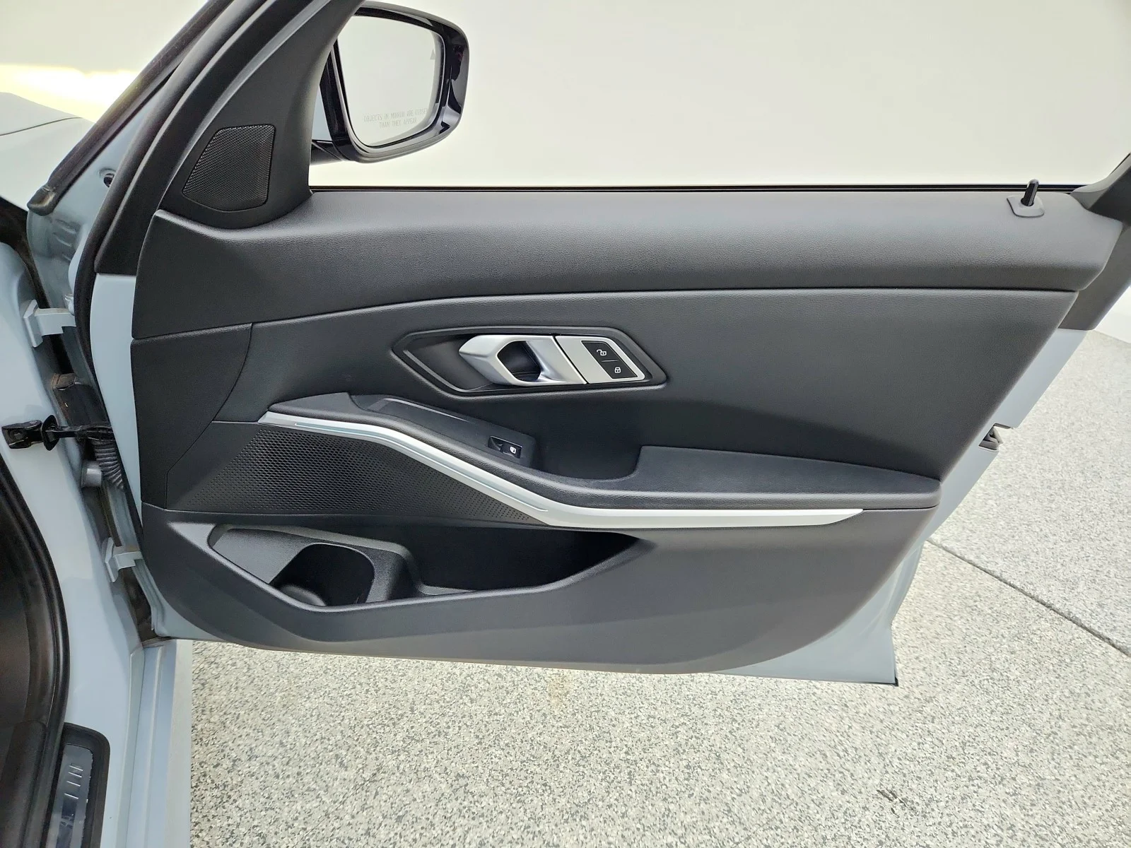 Used 2023 Brooklyn Grey Metallic BMW 330e image 31