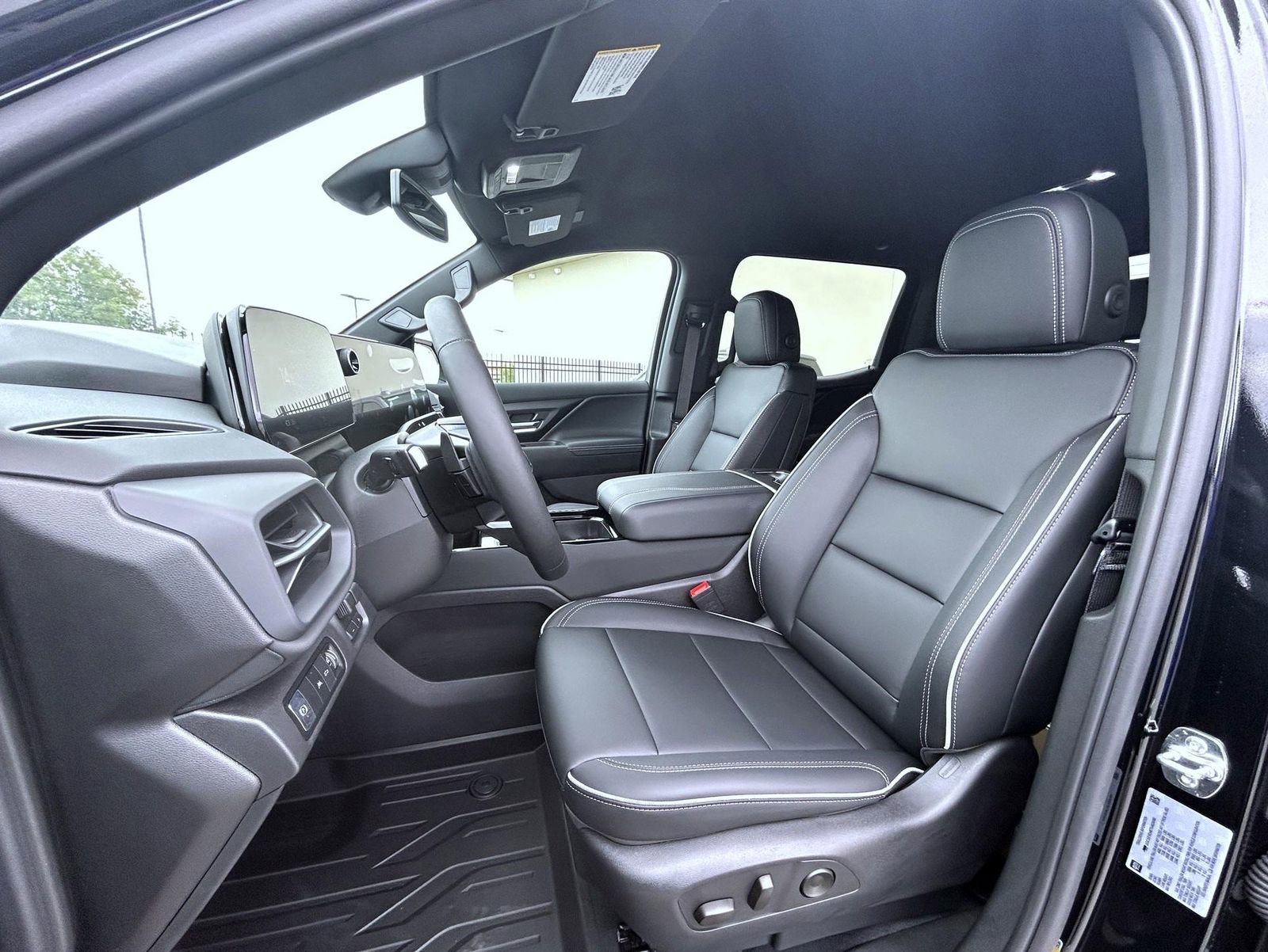 2026 Chevrolet Silverado EV LT - Photo 10