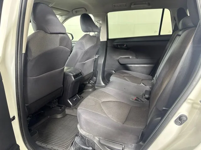 Used 2021 White Toyota LE image 12