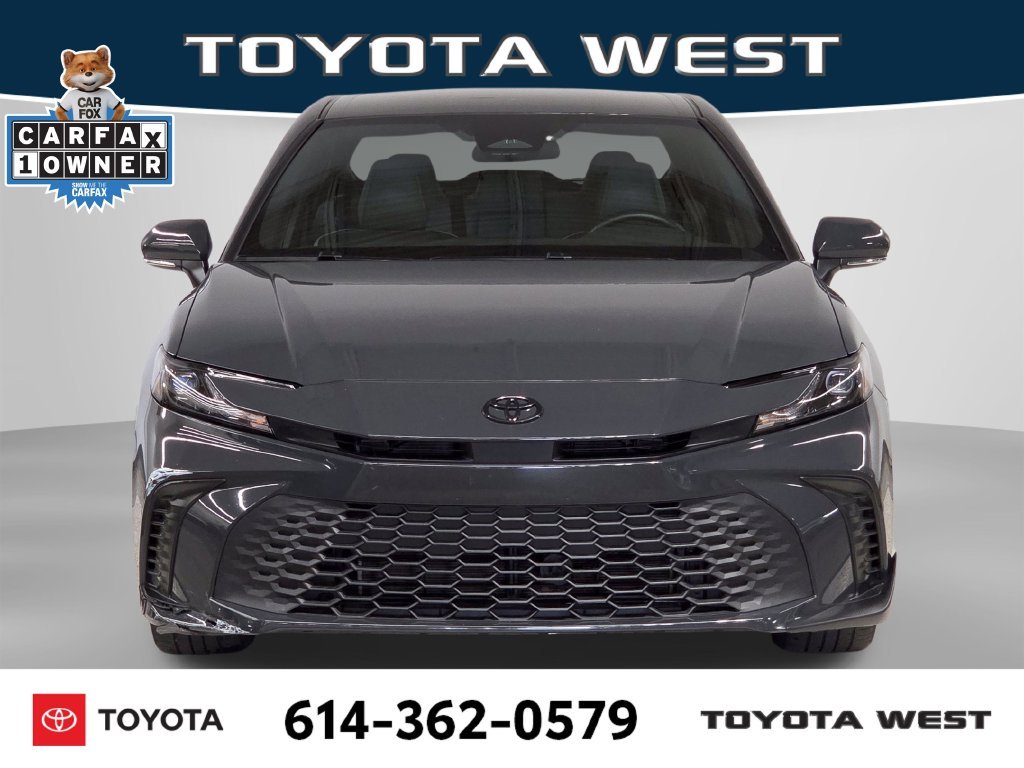 Used 2025  Toyota SE image 2