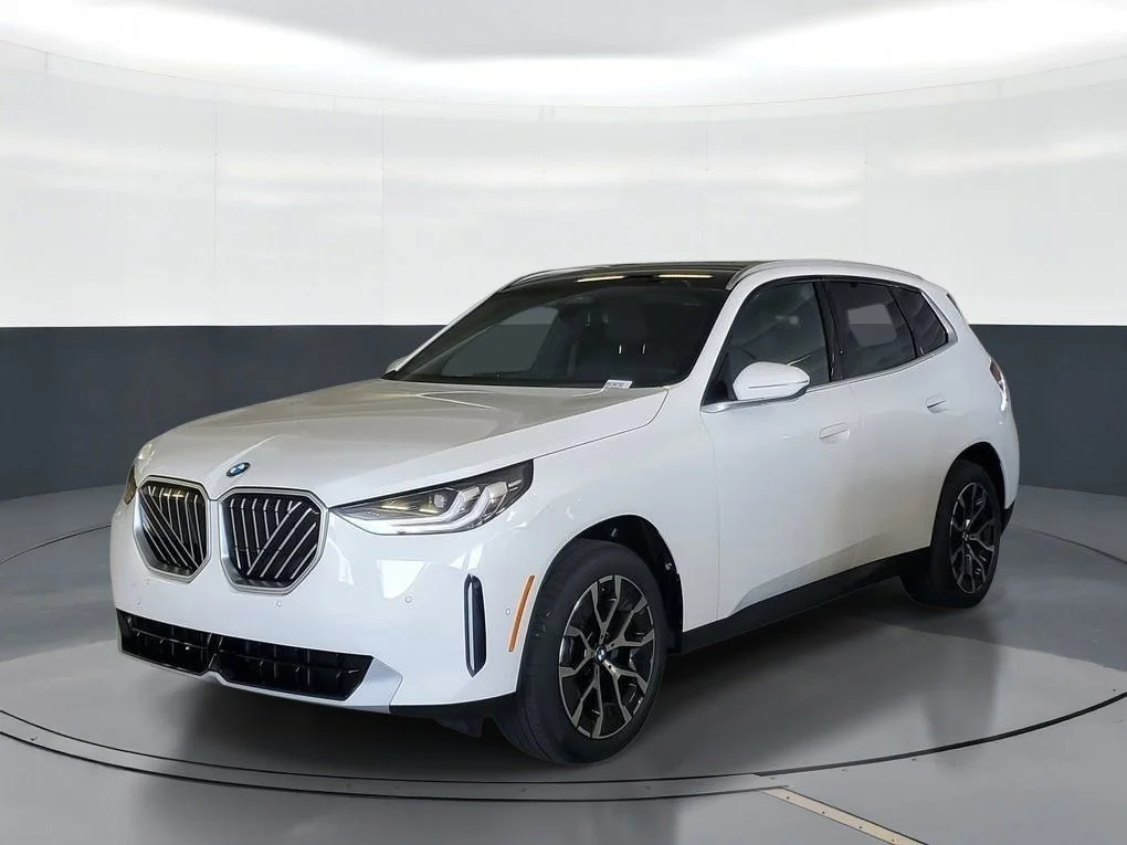 Used 2026 White BMW 30 xDrive image 1