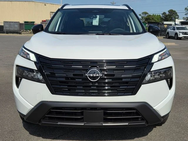 New 2026 Everest White Pearl TriCoat Nissan Dark Armor™ image 6