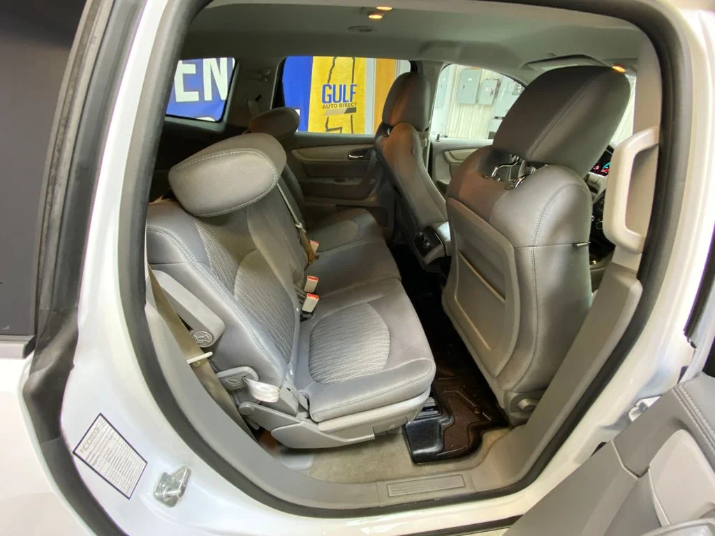 Used 2017 White Chevrolet LT image 27