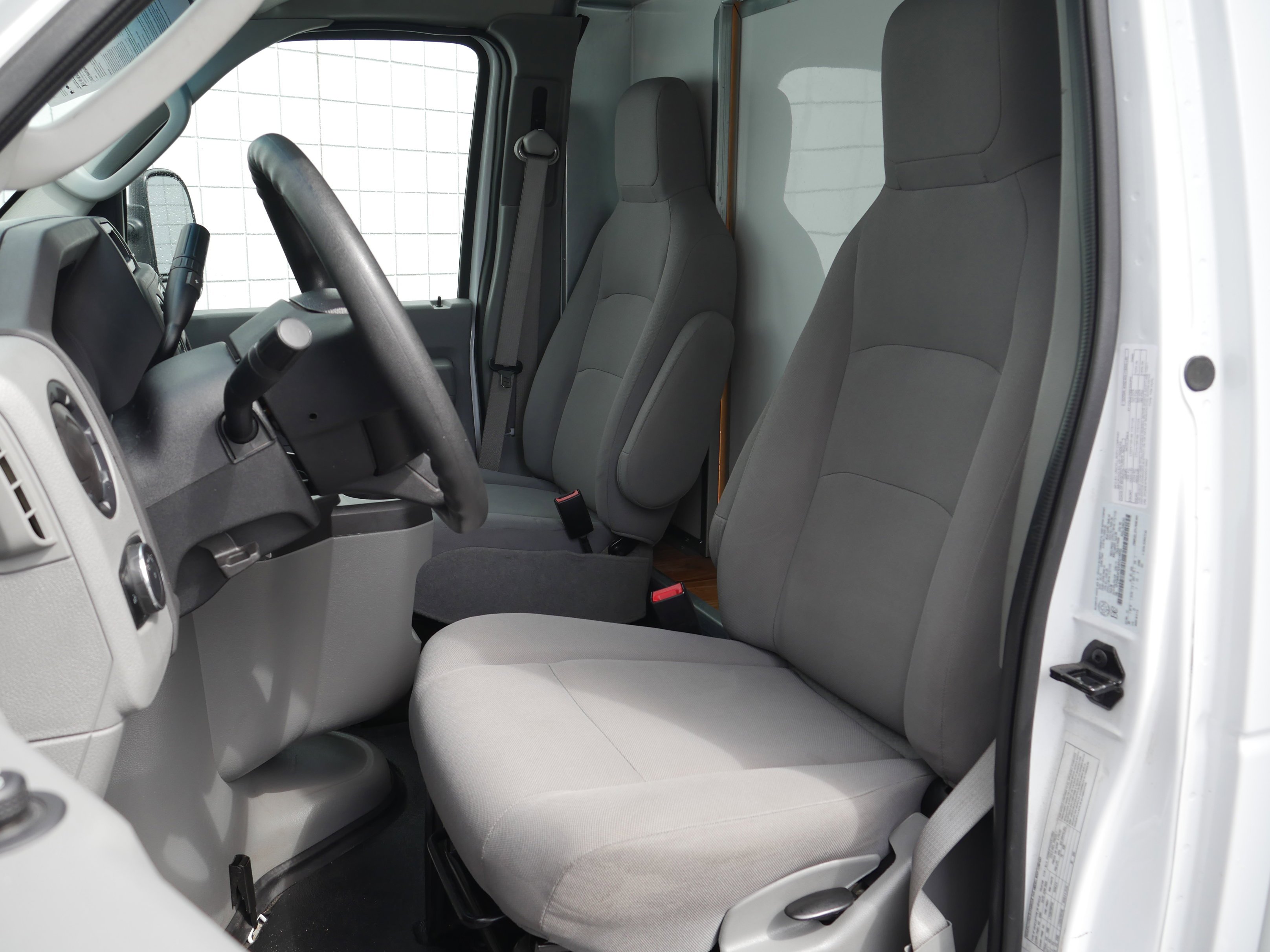 Certified Used 2025 Oxford White Clearcoat Ford  image 20