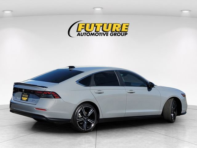 Used 2024  Honda Sport image 4