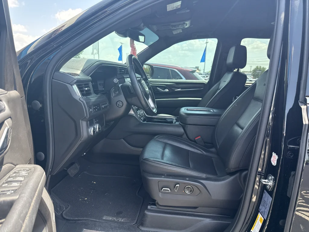 Certified Used 2023 ONYX BLACK GMC Denali image 5