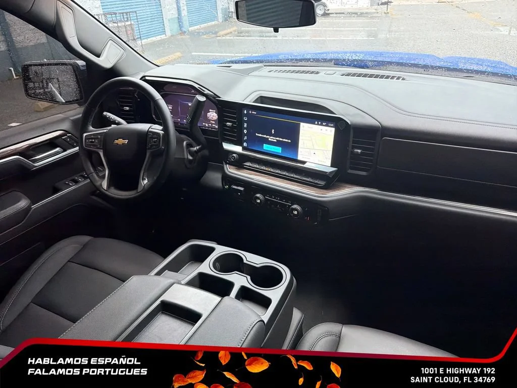 Used 2026 Riptide Blue Metallic Chevrolet LT image 21