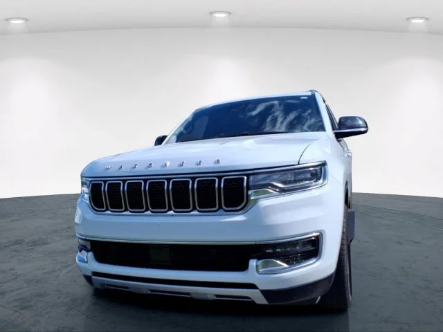 Used 2024 White Jeep Series II image 3