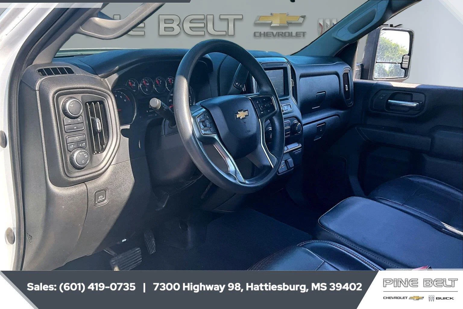 Used 2021 Summit White Chevrolet Custom image 13