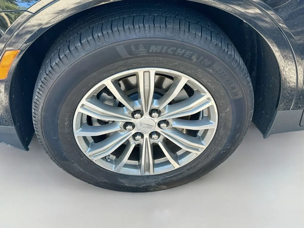 Used 2017 Black Metallic Cadillac Luxury image 32