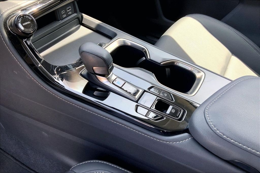Used 2024 Silver Lexus 350 Base image 17