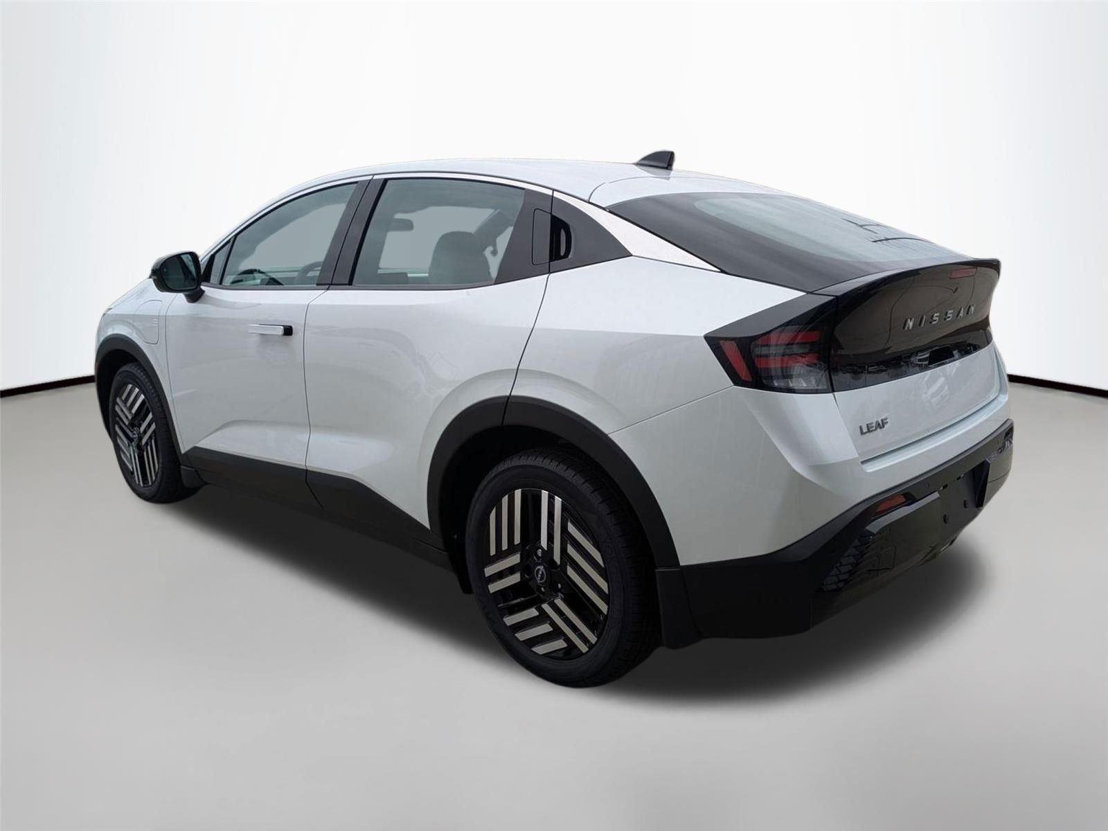 New 2026 Everest White Pearl TriCoat Nissan SV+ image 8