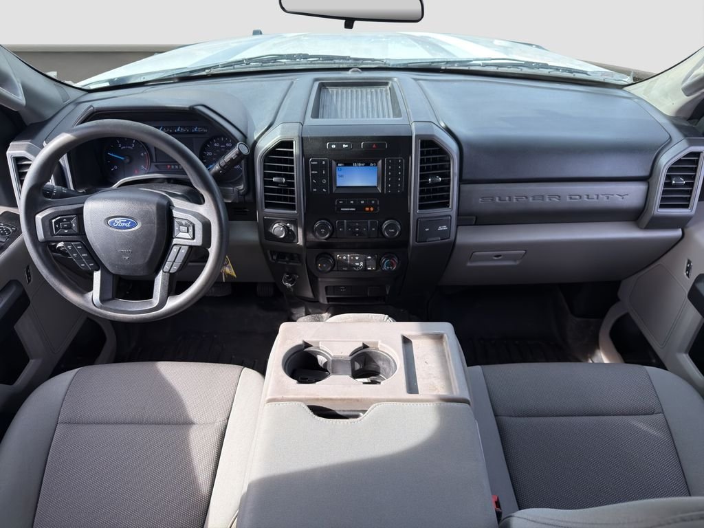 Used 2020 White Ford XL image 10