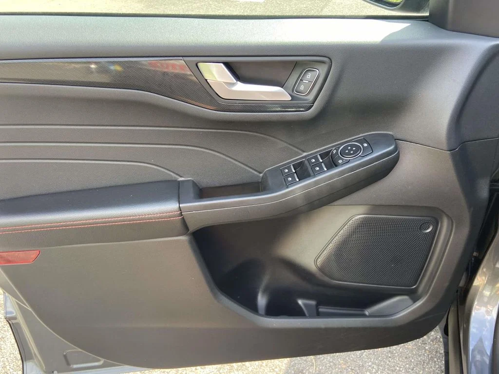 Used 2025 Carbonized Gray Metallic Ford ST-Line image 14
