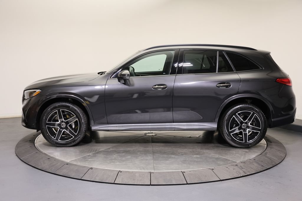 Used 2027 Graphite Grey Metallic Mercedes-Benz GLC 300 image 4