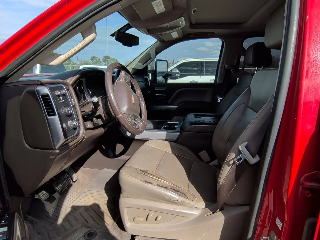 Used 2018 Red Chevrolet LTZ image 10