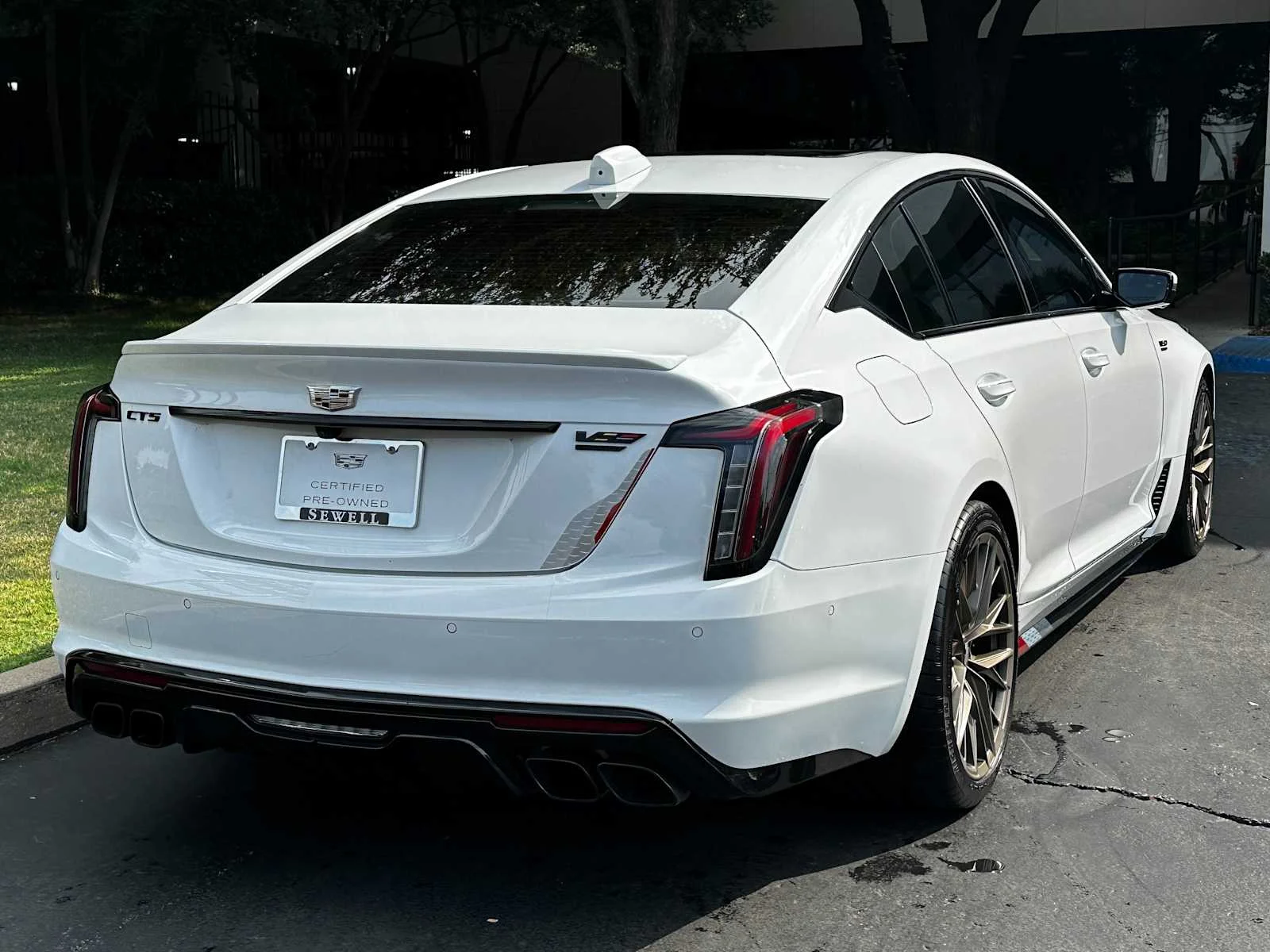 Certified Used 2025 Summit White Cadillac V-Series Blackwing image 4