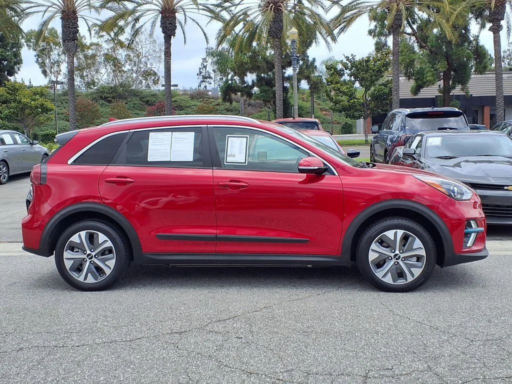 Certified Used 2022 Red Kia S image 6