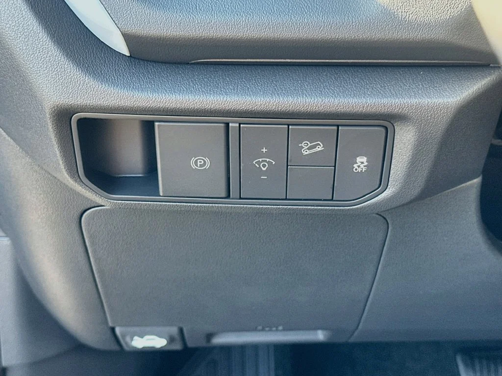 New 2027 Iceberg Green Kia S image 10