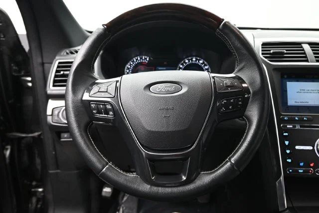 Used 2018 Gray Ford Platinum image 14