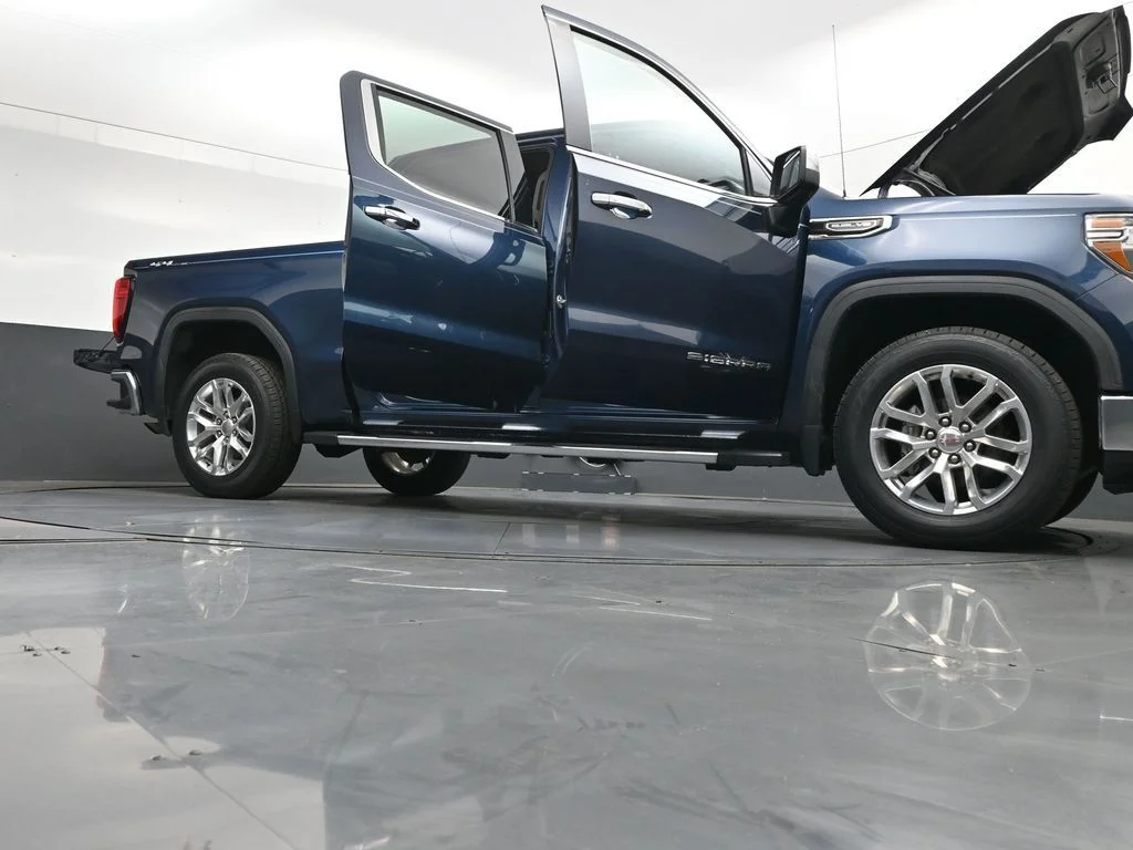 Used 2020 Blue GMC SLT image 56