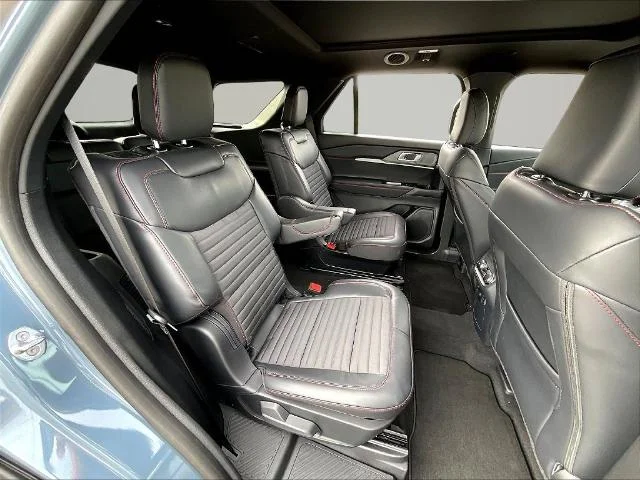 New 2027 Vapor Blue Metallic Ford ST-Line image 53