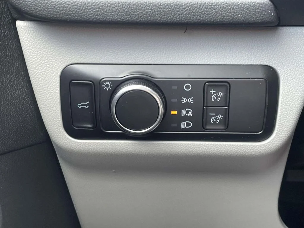 Used 2023 Blue Ford Active image 18