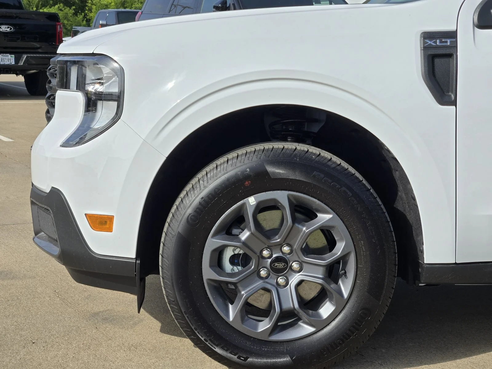 New 2026 Oxford White Ford XLT image 6