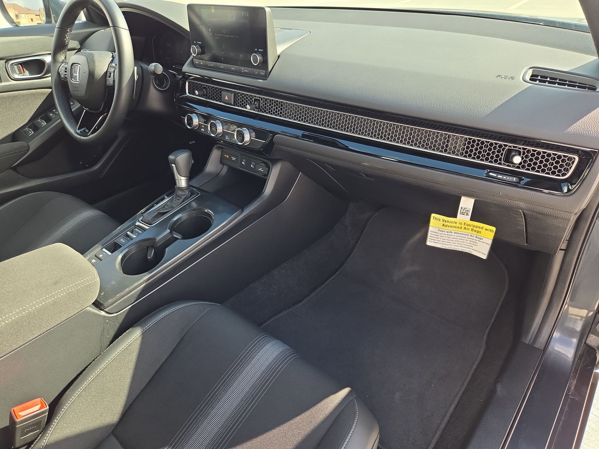 2026 Honda Civic Hatchback Sport - Photo 30
