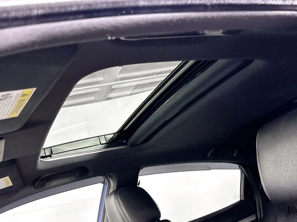 Used 2018 Blue Honda Sport Touring image 19