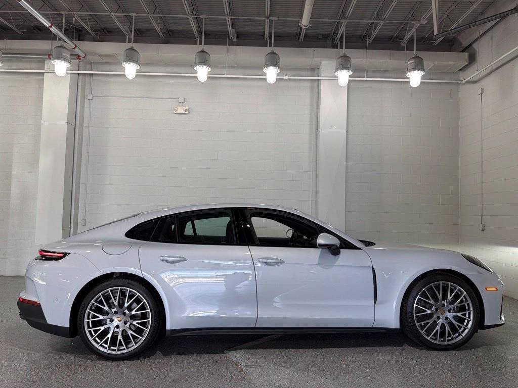 2026 Porsche Panamera Base - Photo 8