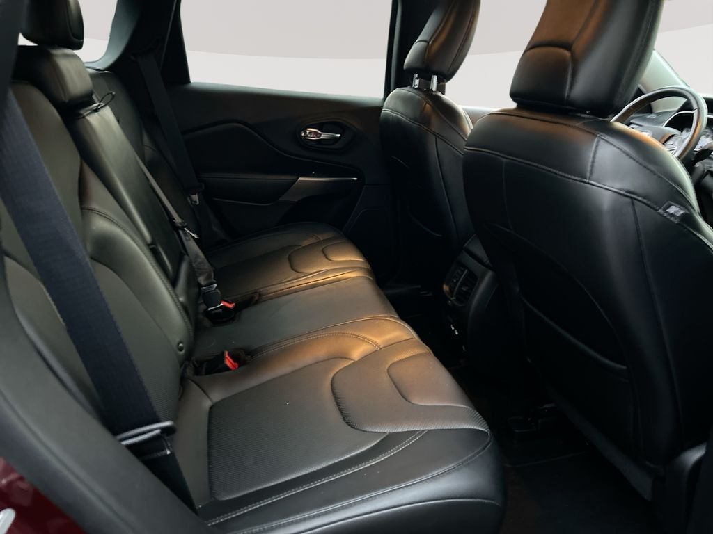 Used 2019 Red Jeep Limited image 27