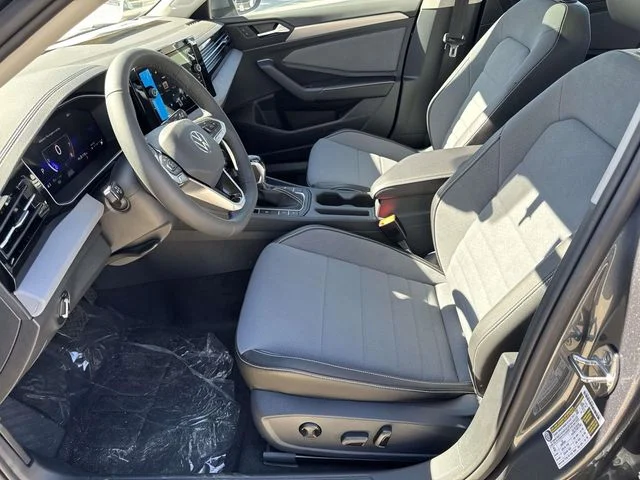 New 2026 Silver Volkswagen 1.5T SE image 15