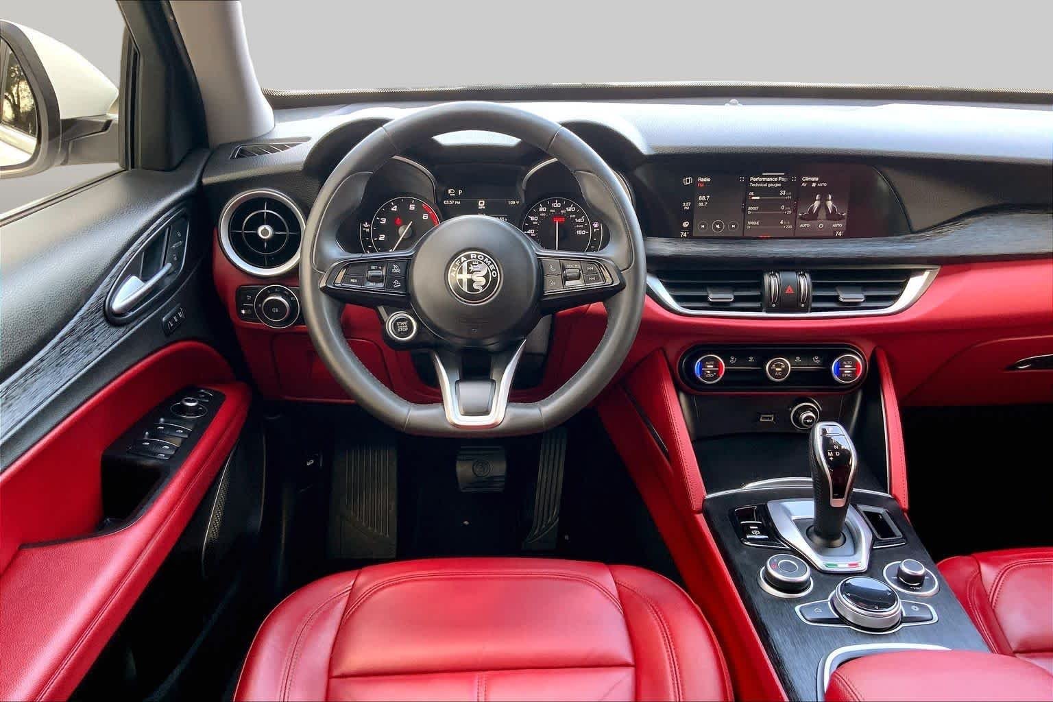 Pre-Owned 2020 Alfa Romeo Stelvio