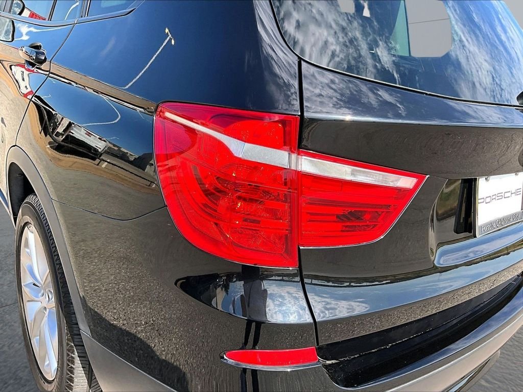 Used 2014 Black BMW xDrive28i image 21