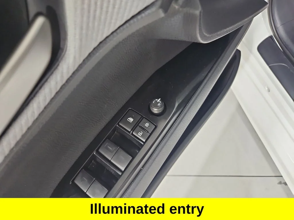 Used 2025  Toyota SE image 11
