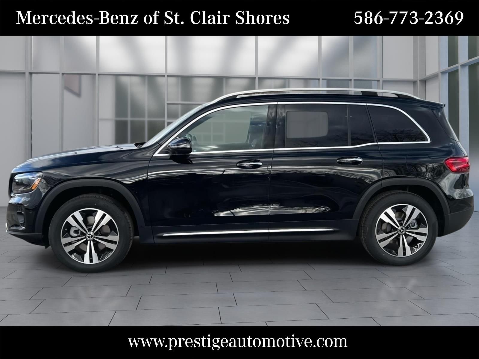 Used 2026 Black Mercedes-Benz GLB 250 image 2
