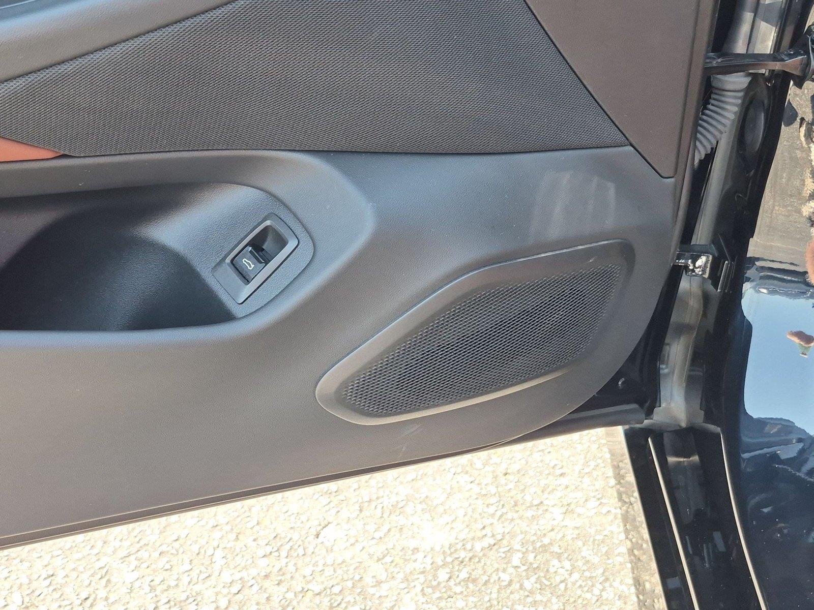 Used 2025 Carbon Black Metallic BMW xDrive40 image 17