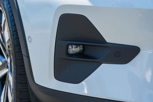 Certified Used 2025 Crystal White Volvo Plus image 15