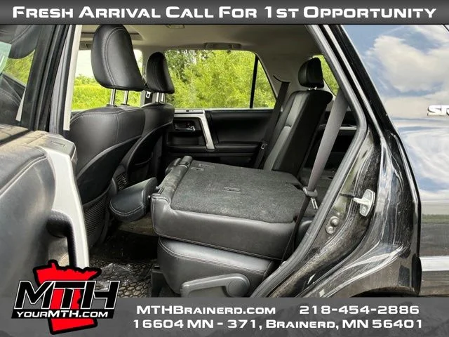 Used 2016 Black Toyota SR5 image 7