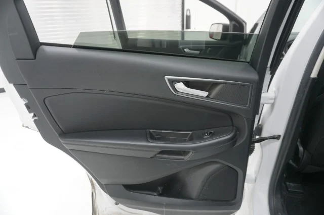 Used 2023 WHITE Ford SE image 18