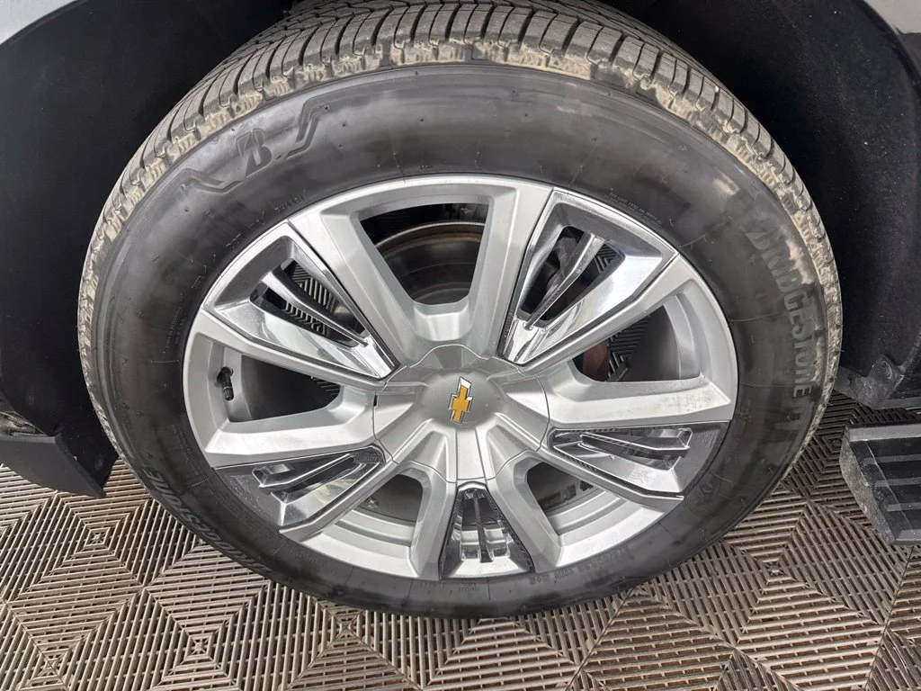 Used 2021 Black Chevrolet High Country image 41