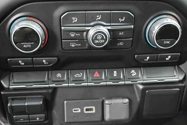 Used 2020 SHADOW GRAY METALLIC Chevrolet RST image 18