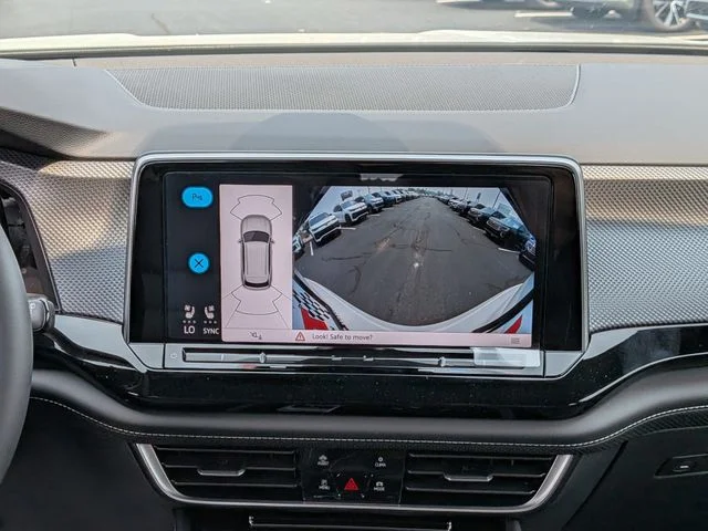 New 2026 White Volkswagen 2.0T SEL image 26