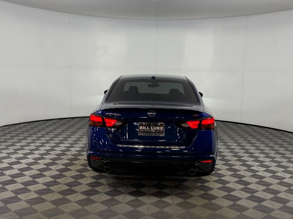 Used 2023 Blue Nissan 2.5 SR image 7