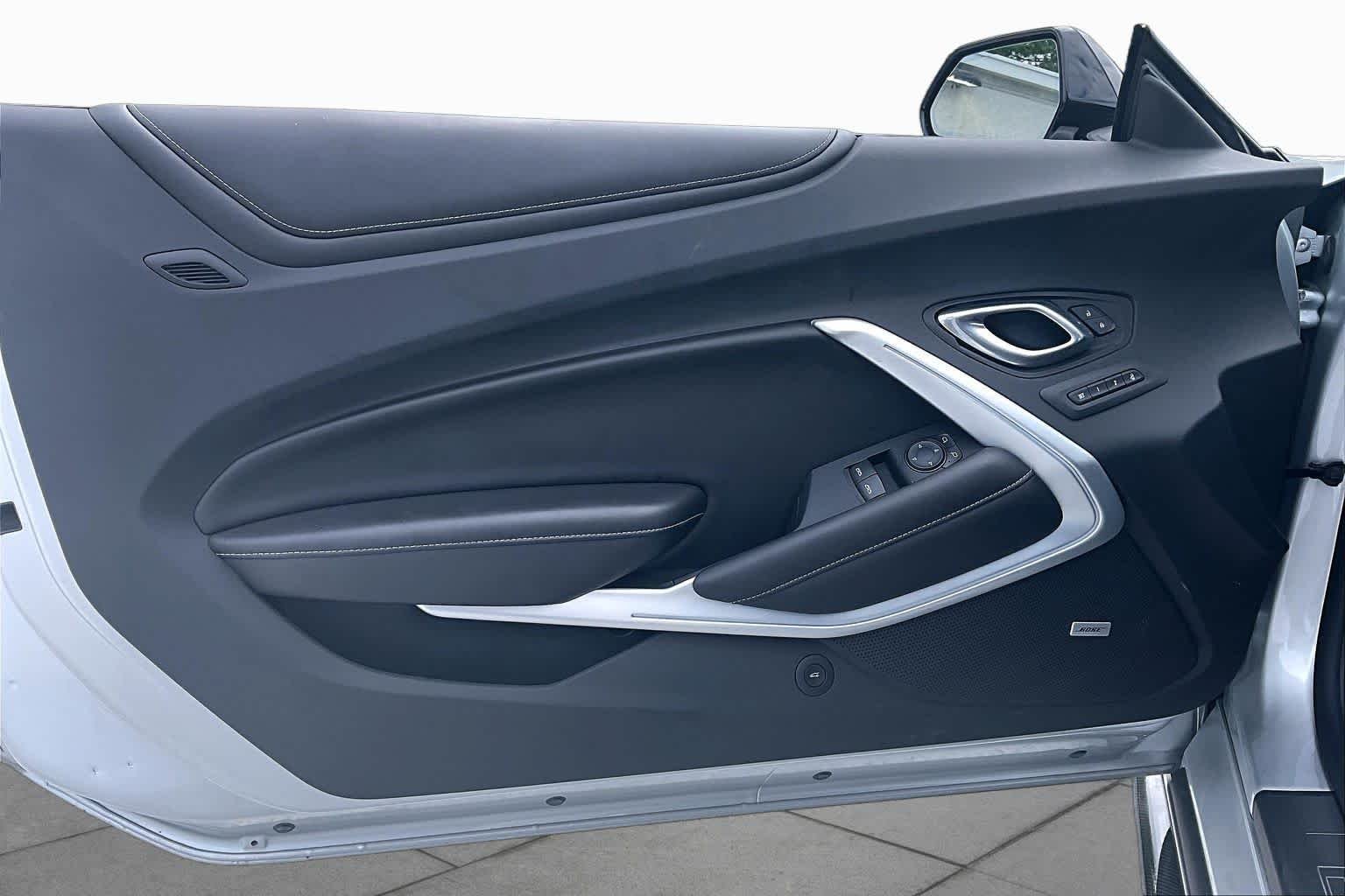 Used 2018 Silver Ice Metallic Chevrolet 2SS image 20