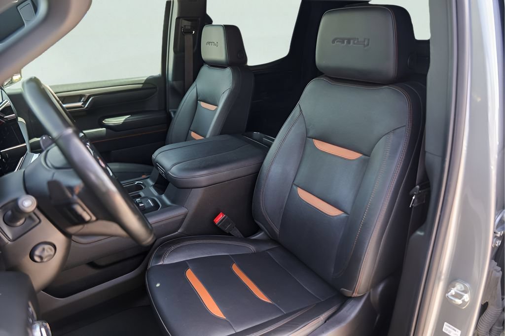 Used 2024 Sterling Metallic GMC AT4 image 7